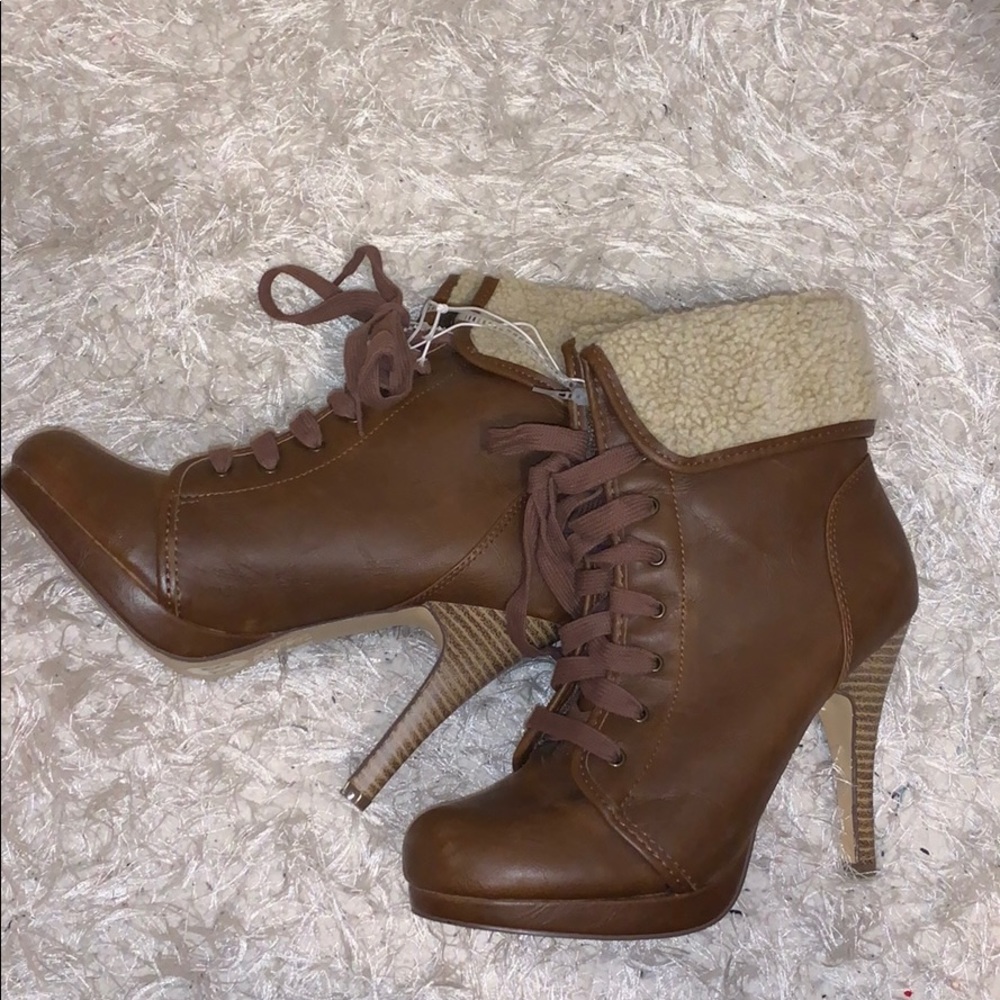 Madden Girl Combat Heel Boots 👢